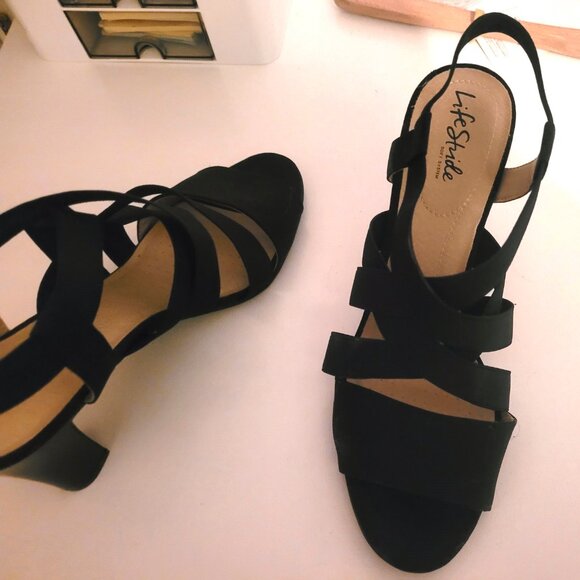 New LifeStride Open Toed Heeled Sandals, 9.5 - Picture 10 of 10